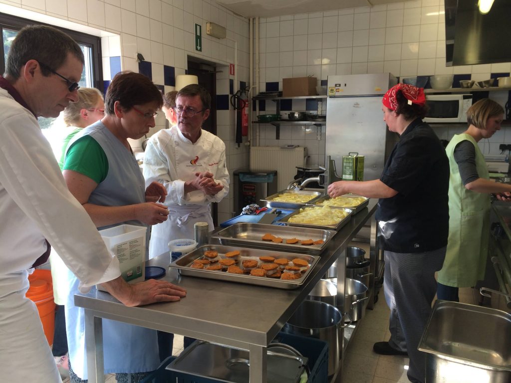 Du sain et du durable dans l’assiette de vos enfants à l’école